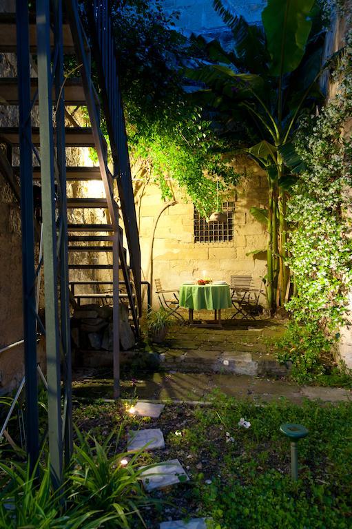 Casa D'Artista Suite & Garden Lecce Exterior photo