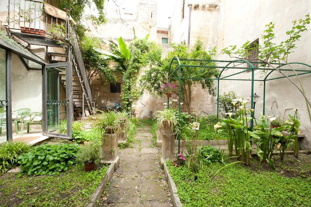 Casa D'Artista Suite & Garden Lecce Exterior photo
